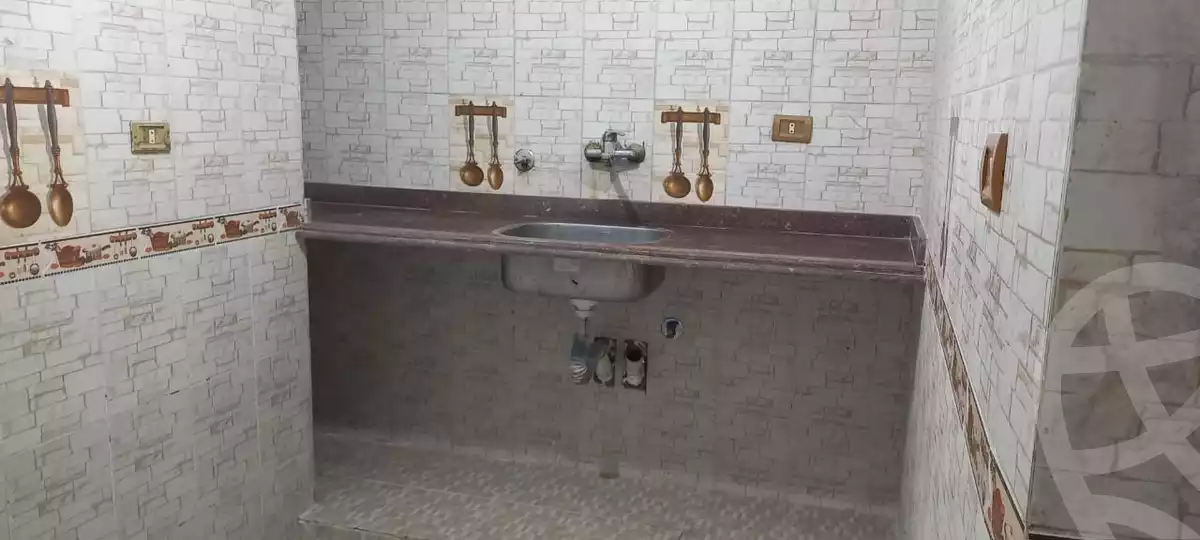 https://aqarmap.com.eg/en/listing/4118455-for-rent-alexandria-cleopatra-armant-st