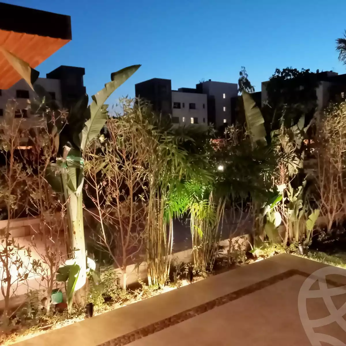 https://aqarmap.com.eg/en/listing/4121727-for-rent-cairo-6th-of-october-compound-aeon