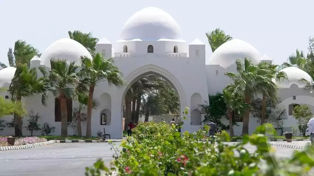 https://aqarmap.com.eg/ar/listing/4121800-for-rent-sharm-el-sheikh-resorts-domina-coral-bay-oasis