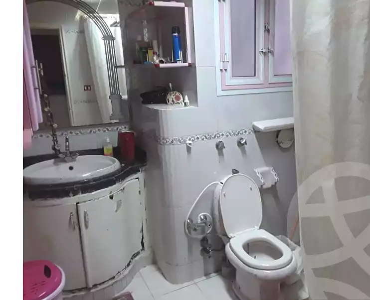 https://aqarmap.com.eg/ar/listing/4122426-for-sale-alexandria-zezenia-ahmed-othman-st