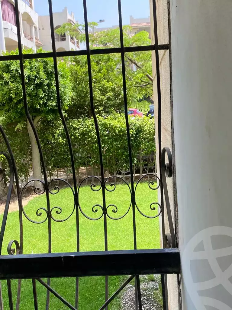 https://aqarmap.com.eg/en/listing/4127250-for-sale-cairo-new-cairo-compounds-zizinia-city
