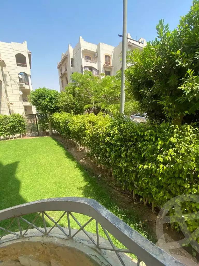 https://aqarmap.com.eg/en/listing/4127250-for-sale-cairo-new-cairo-compounds-zizinia-city
