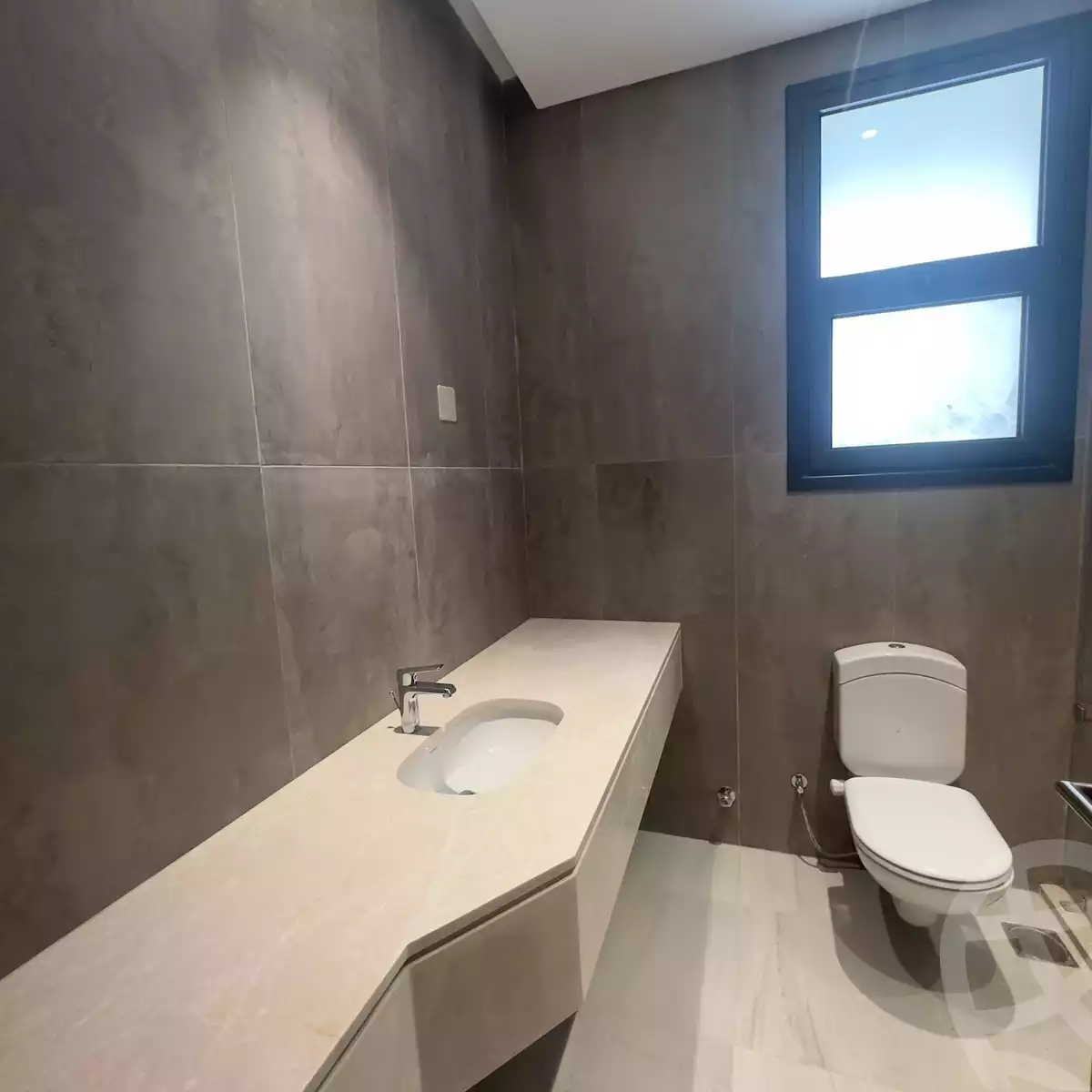https://aqarmap.com.eg/ar/listing/4064304-for-rent-cairo-el-sheikh-zayed-city-compounds-in-sheikh-zayed-beverly-hills