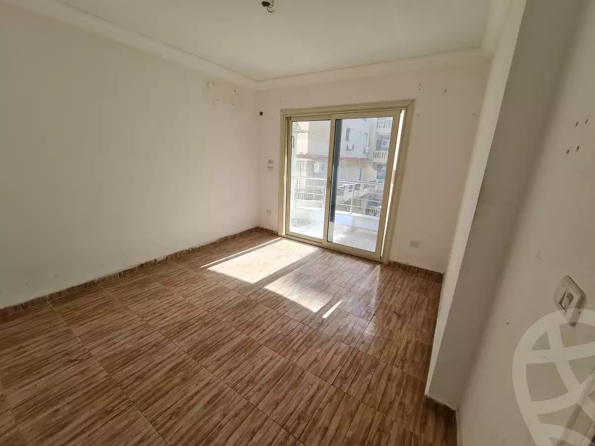 https://aqarmap.com.eg/ar/listing/4130430-for-sale-alexandria-ibrahimia-ahmed-allam-st