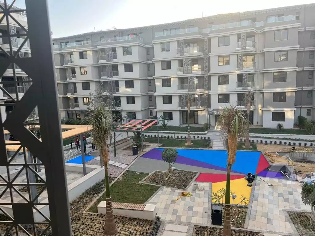 https://aqarmap.com.eg/en/listing/4130808-for-sale-cairo-6th-of-october-compounds-badya-compound-palm-hills
