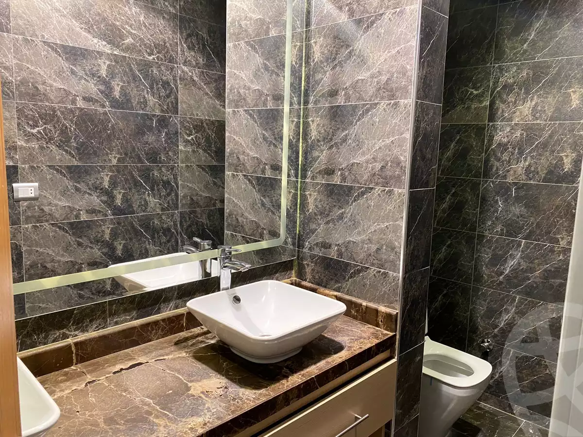 https://aqarmap.com.eg/en/listing/4131536-for-sale-cairo-new-cairo-compounds-lakeview-residence