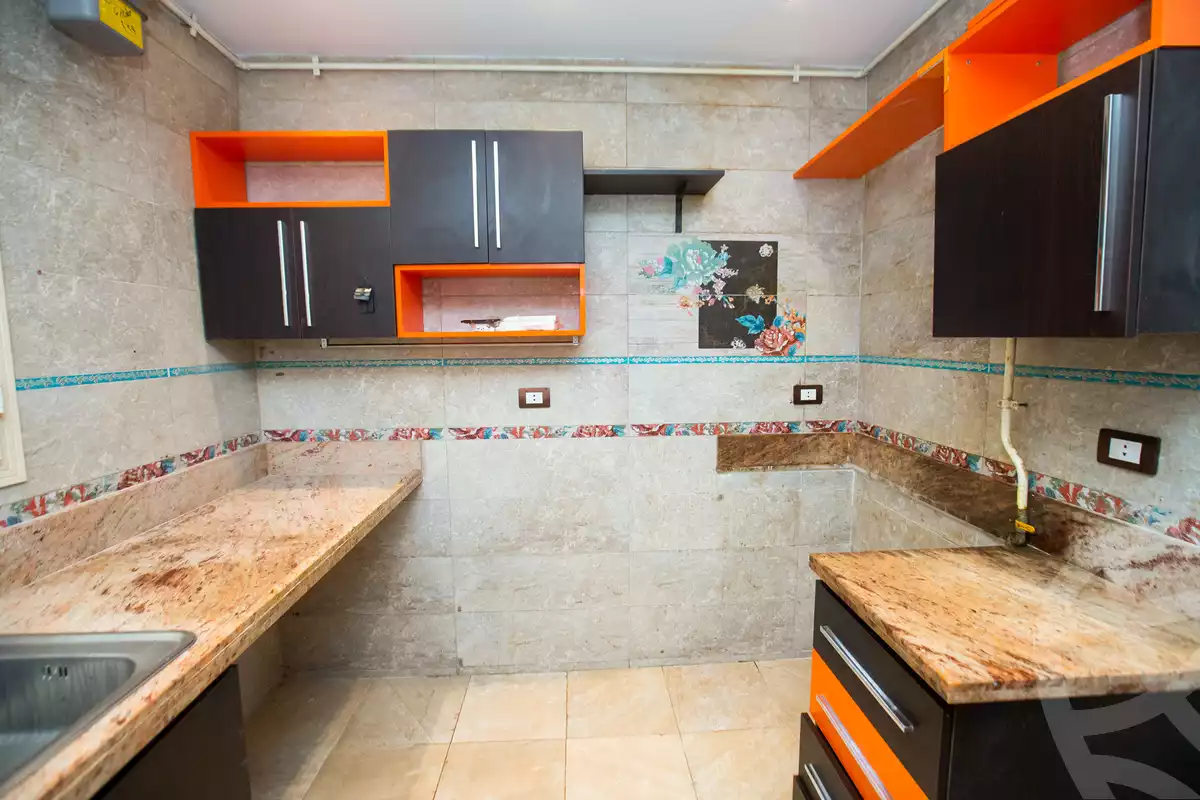 https://aqarmap.com.eg/en/listing/4131668-for-sale-alexandria-kafr-abdo-kafr-abdou-st