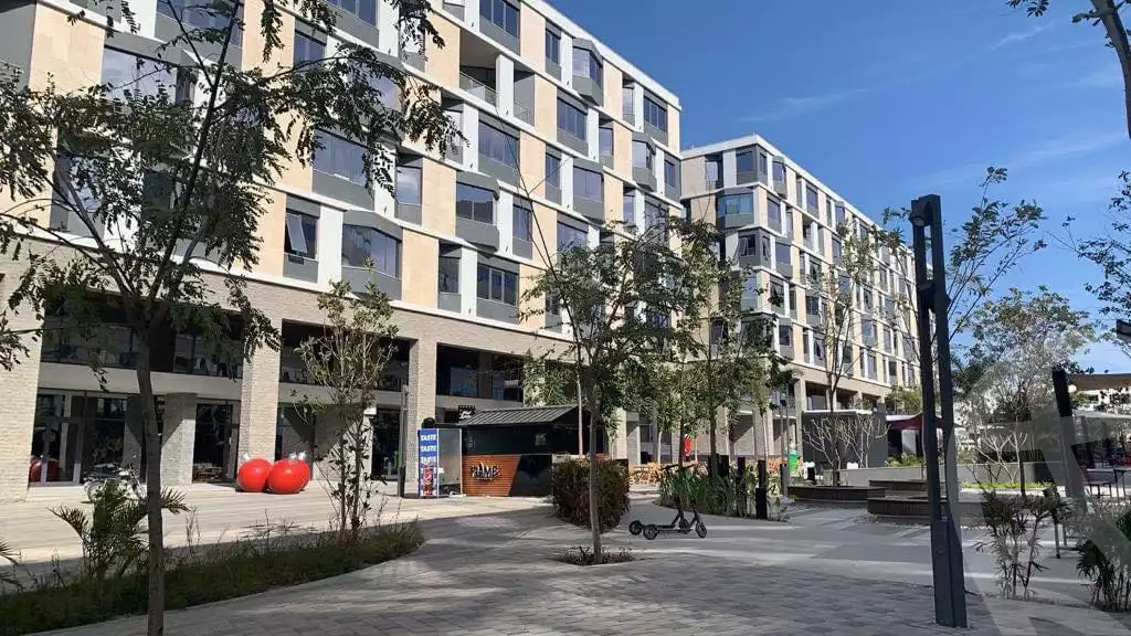 https://aqarmap.com.eg/ar/listing/4132403-for-sale-cairo-el-sheikh-zayed-city-compounds-in-sheikh-zayed-beverly-hills
