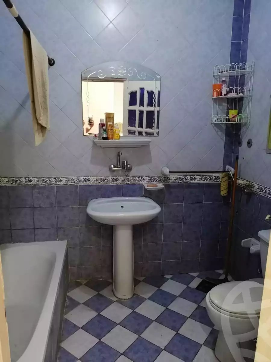 https://aqarmap.com.eg/ar/listing/4137449-for-sale-alexandria-moharram-bey-kanal-al-mahmoudeya-al-bahri-st