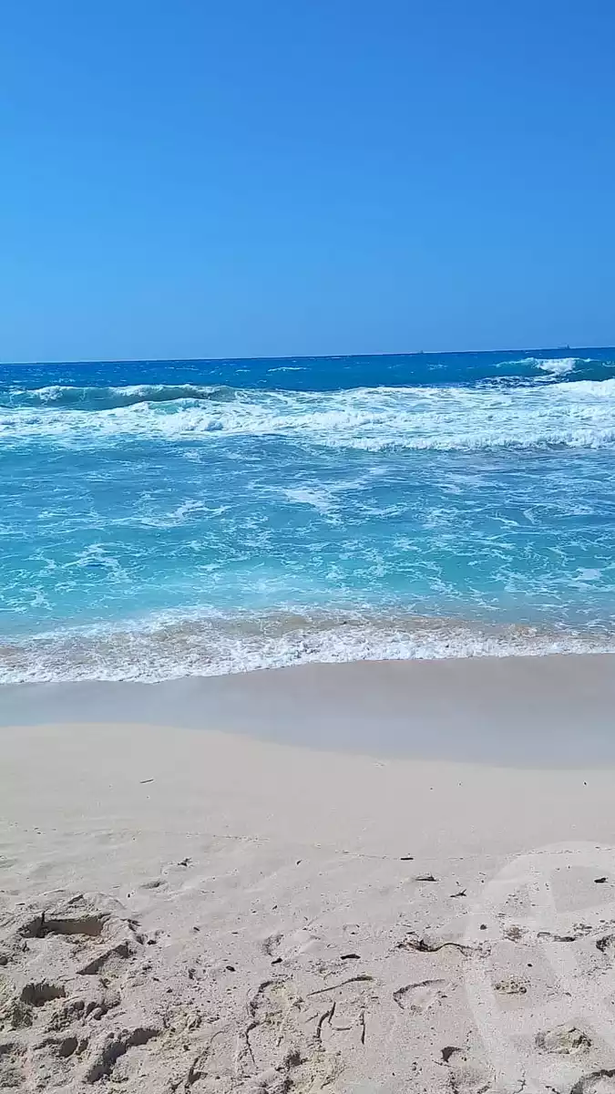 https://aqarmap.com.eg/ar/listing/4138875-for-sale-alexandria-sidi-kirayr-qry-sydy-kryr-lqwt-ljwy
