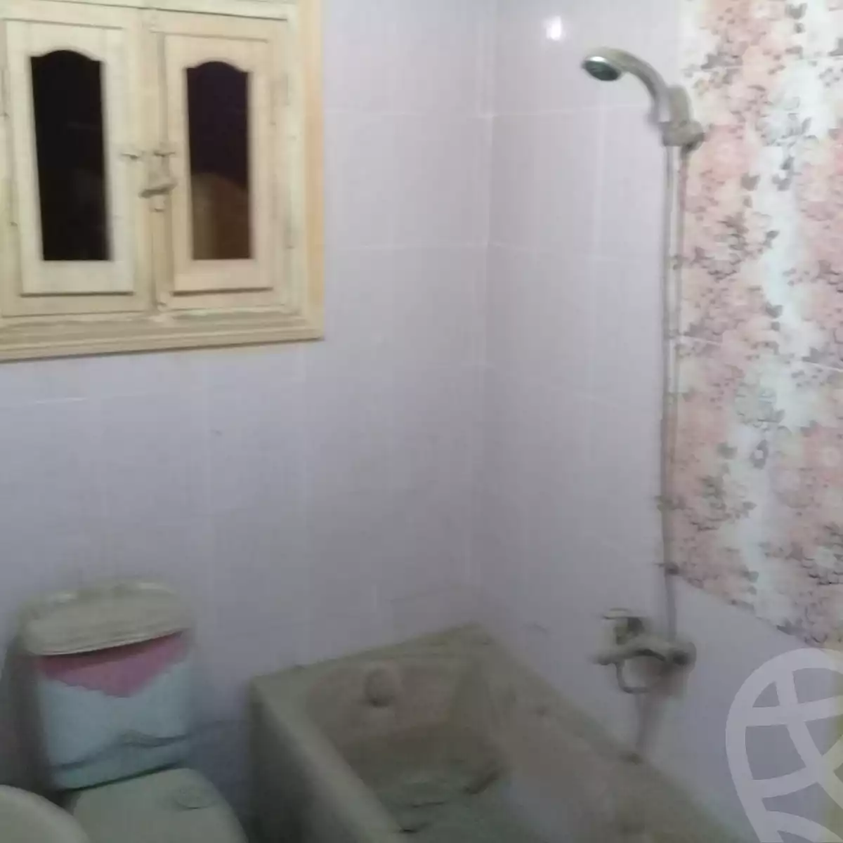 https://aqarmap.com.eg/en/listing/4139190-for-sale-cairo-nasr-city-izbat-el-haganah-el-amal-city -shohdaa-el-threer-st