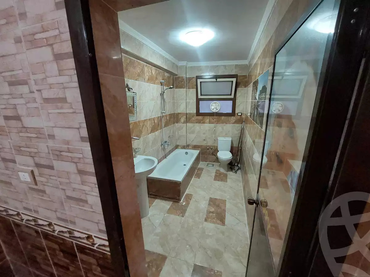 https://aqarmap.com.eg/en/listing/4143603-for-sale-alexandria-el-hanouvel-el-mohamady-st
