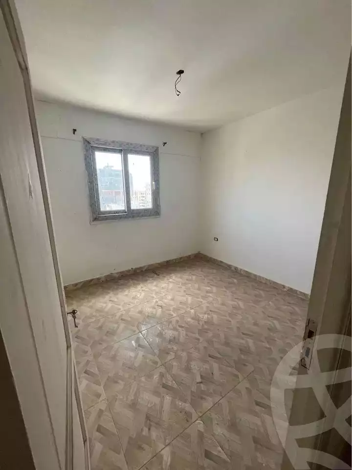 https://aqarmap.com.eg/en/listing/4144182-for-sale-alexandria-moharram-bey-erfan-st
