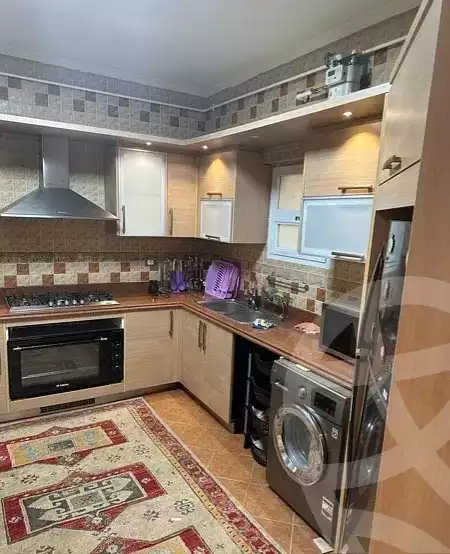 https://aqarmap.com.eg/en/listing/4148533-for-sale-alexandria-kafr-abdo-sant-square-st
