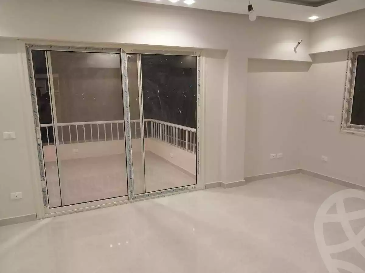 https://aqarmap.com.eg/en/listing/4151135-for-rent-cairo-6th-of-october-compound-garden-hills