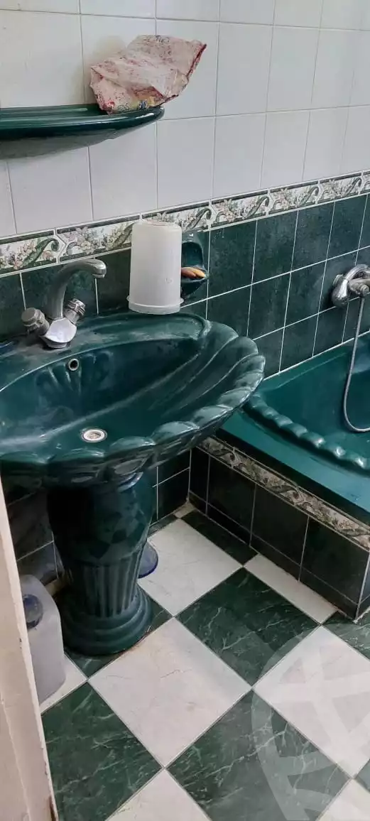https://aqarmap.com.eg/en/listing/4151764-for-rent-cairo-ain-shams-ahmed-esmat-st