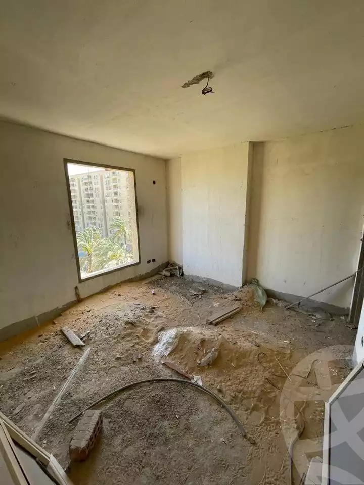 https://aqarmap.com.eg/ar/listing/4152517-for-sale-alexandria-el-montazah-compounds-royal-plaza-compound-al-halawany