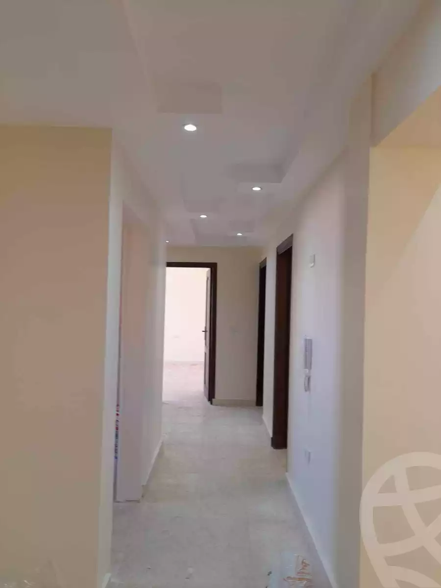https://aqarmap.com.eg/en/listing/4153560-for-rent-cairo-6th-of-october-compound-garden-hills