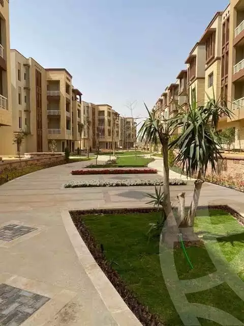 https://aqarmap.com.eg/en/listing/4153952-for-sale-cairo-6th-of-october-compound-green-5