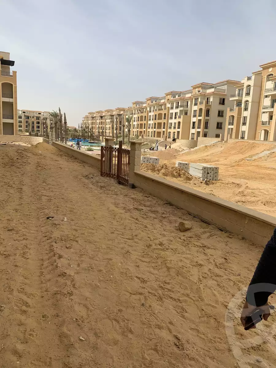 https://aqarmap.com.eg/en/listing/4155558-for-sale-cairo-new-cairo-compounds-stwn-ryzydns-by-ar-y-llttwyr