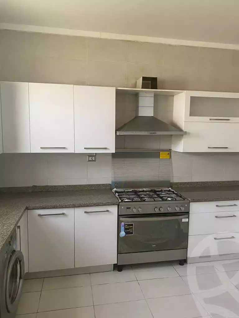 https://aqarmap.com.eg/en/listing/4157969-for-rent-cairo-6th-of-october-compound-palm-parks