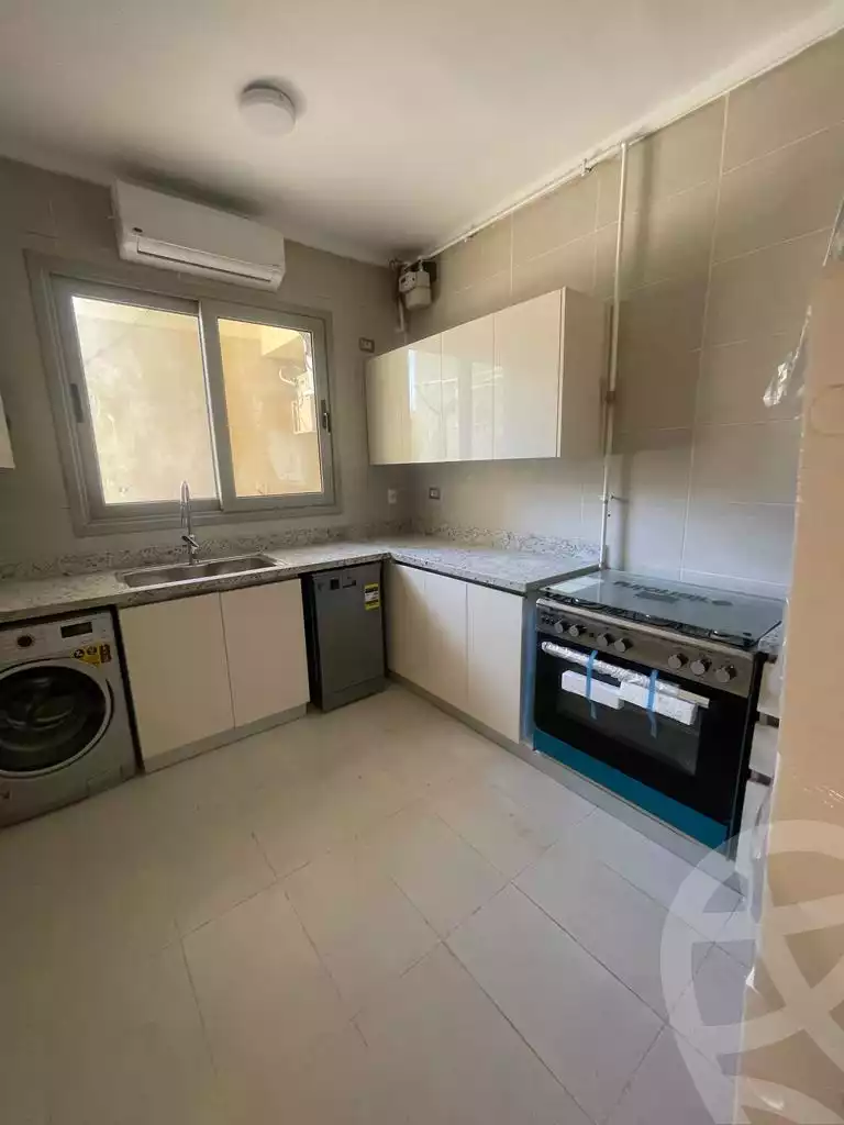https://aqarmap.com.eg/en/listing/4158157-for-rent-cairo-6th-of-october-compound-palm-parks