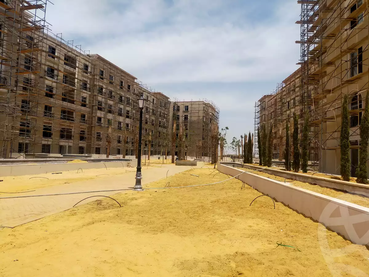 https://aqarmap.com.eg/en/listing/4164430-for-sale-cairo-el-sheikh-zayed-city-compounds-kmbwnd-fyldj-wyst-dr-llttwyr