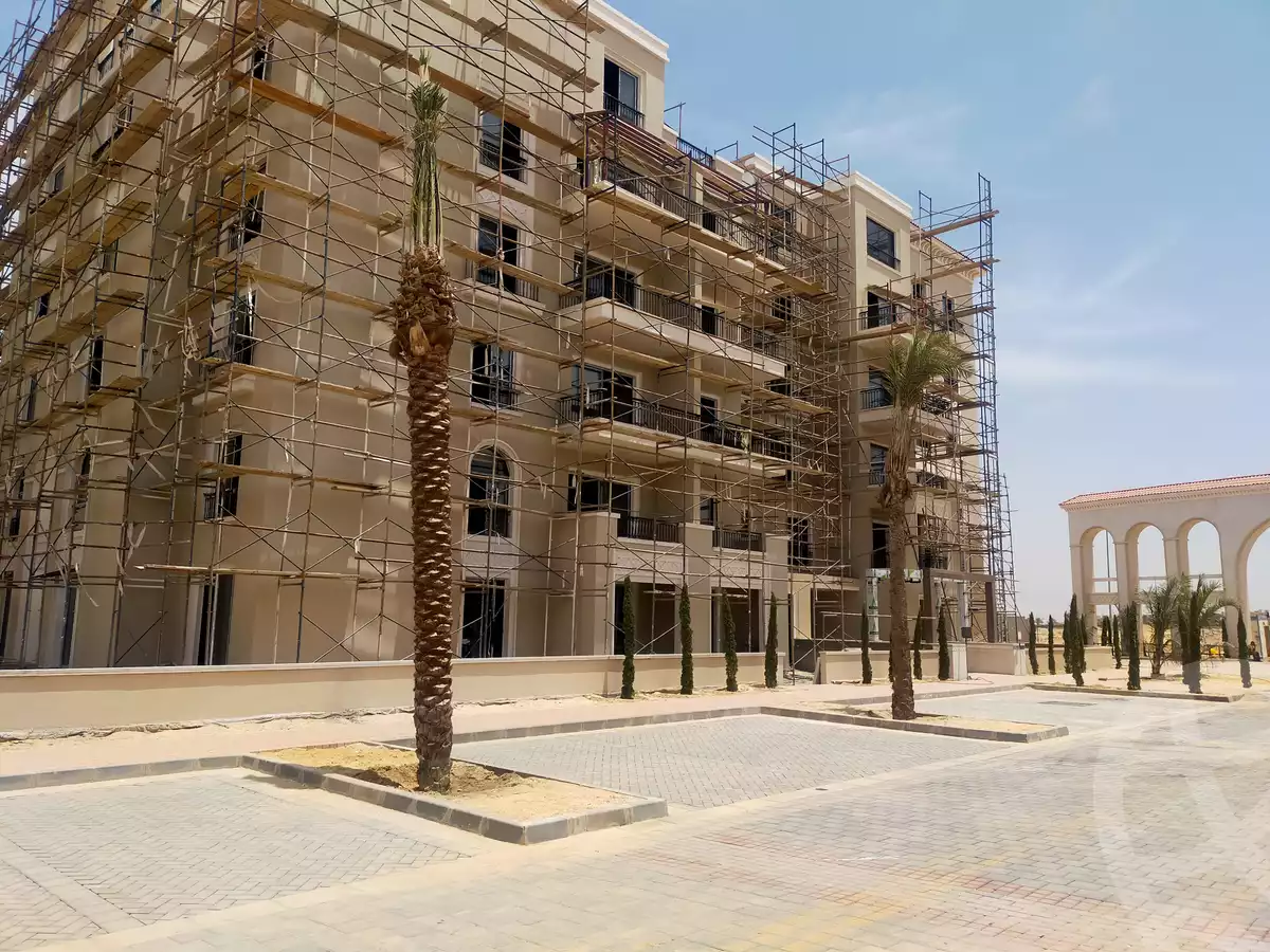 https://aqarmap.com.eg/en/listing/4164453-for-sale-cairo-el-sheikh-zayed-city-compounds-kmbwnd-fyldj-wyst-dr-llttwyr