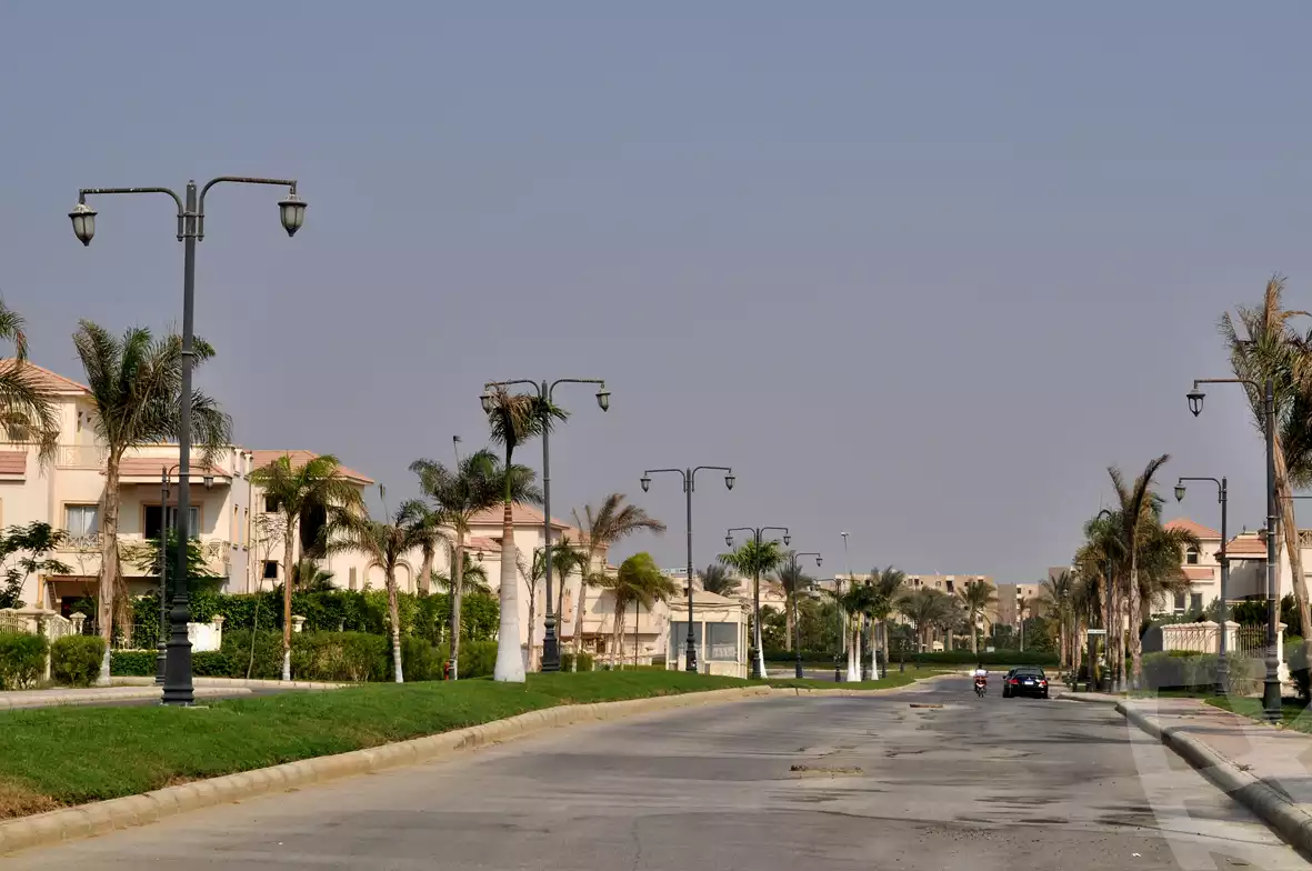 https://aqarmap.com.eg/en/listing/4166000-for-rent-cairo-el-sheikh-zayed-city-compounds-greens