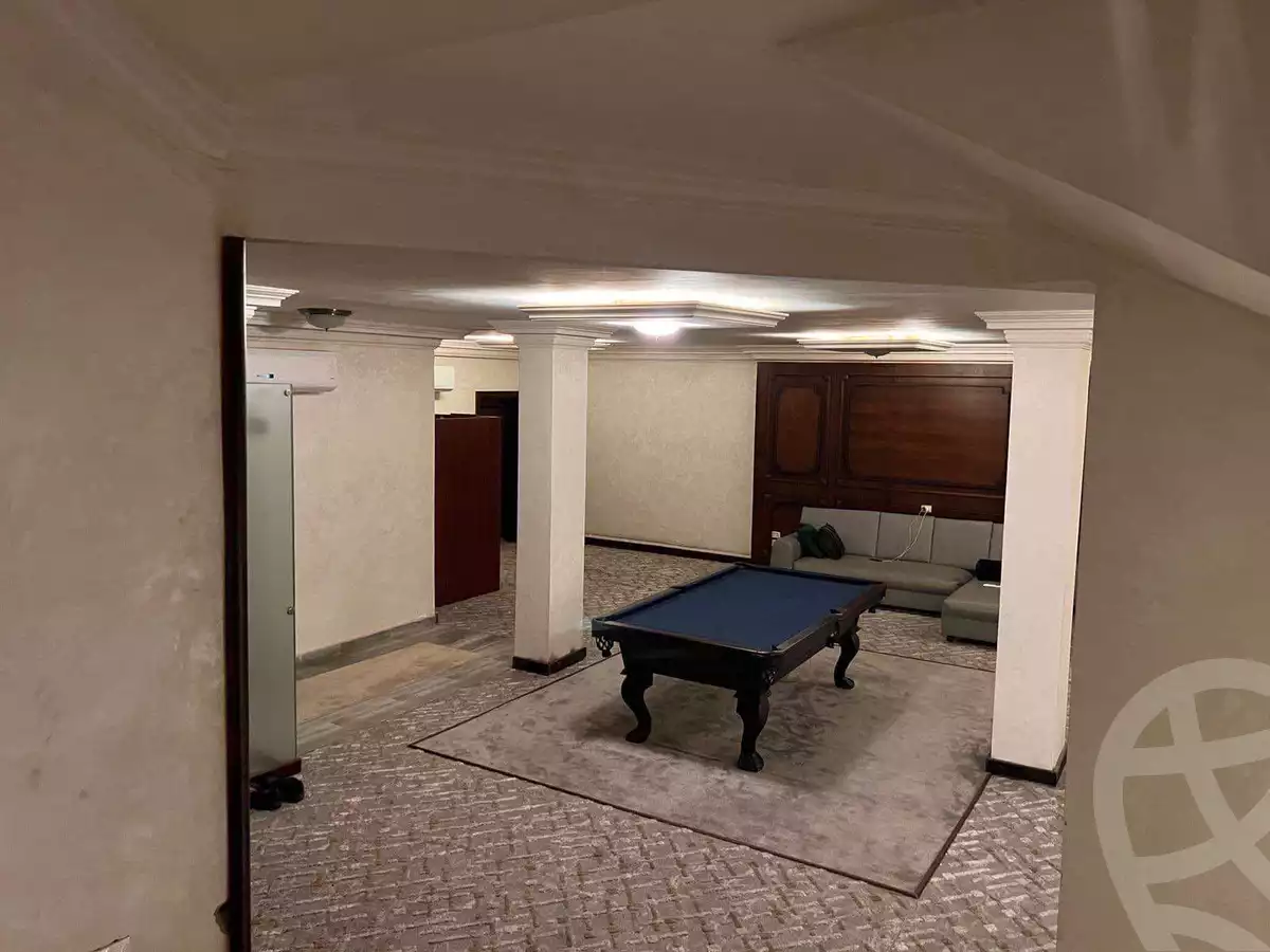 https://aqarmap.com.eg/ar/listing/4167035-for-sale-cairo-el-sheikh-zayed-city-compounds-in-sheikh-zayed-royal-city