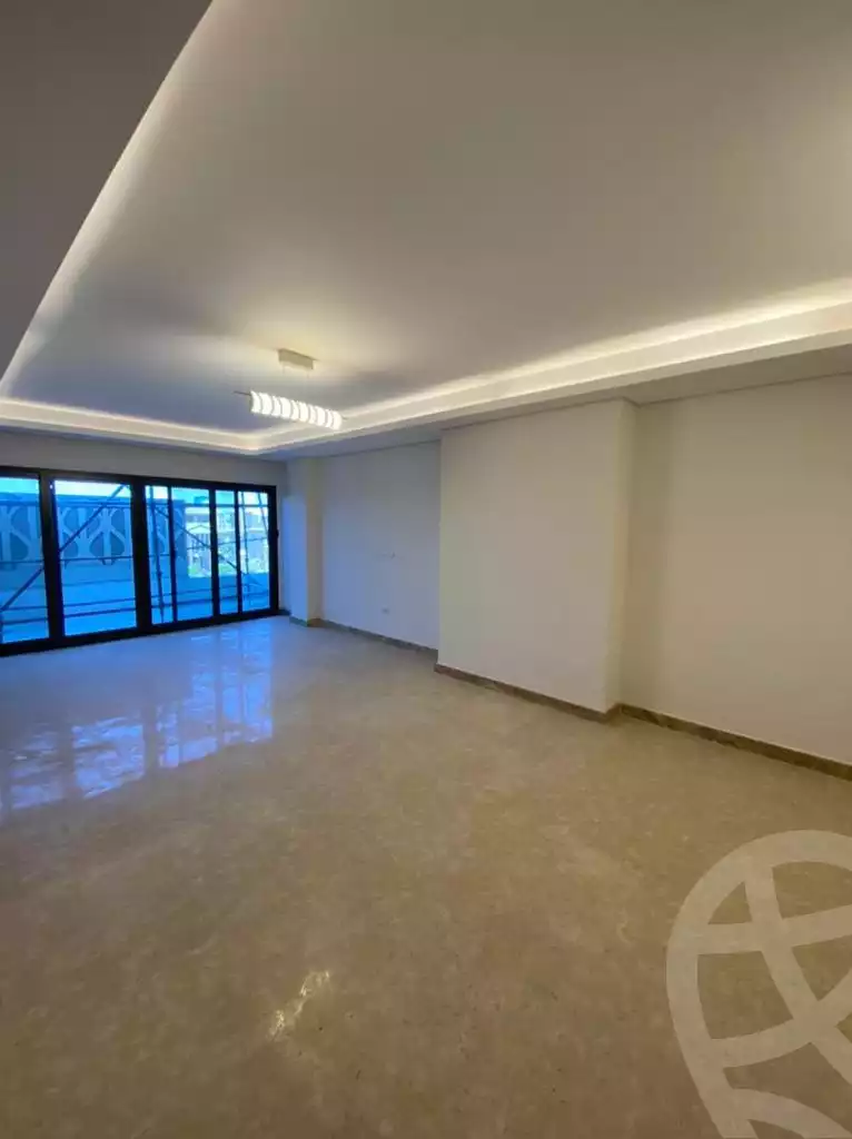 https://aqarmap.com.eg/ar/listing/4167927-for-sale-cairo-el-sheikh-zayed-city-compounds-brj-zyd-wr-llttwyr