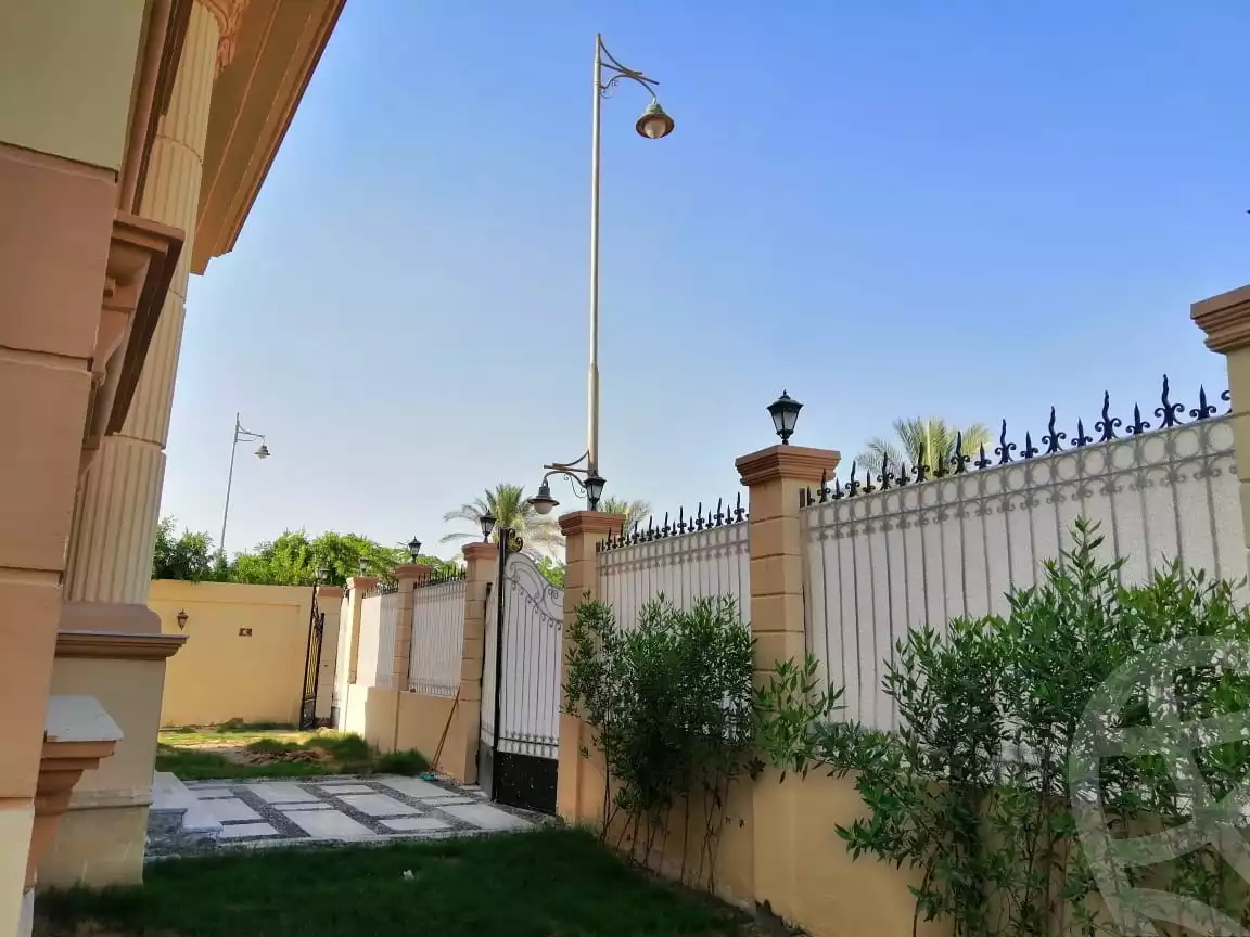 https://aqarmap.com.eg/ar/listing/4169256-for-sale-cairo-el-sheikh-zayed-city-compounds-in-sheikh-zayed-royal-city
