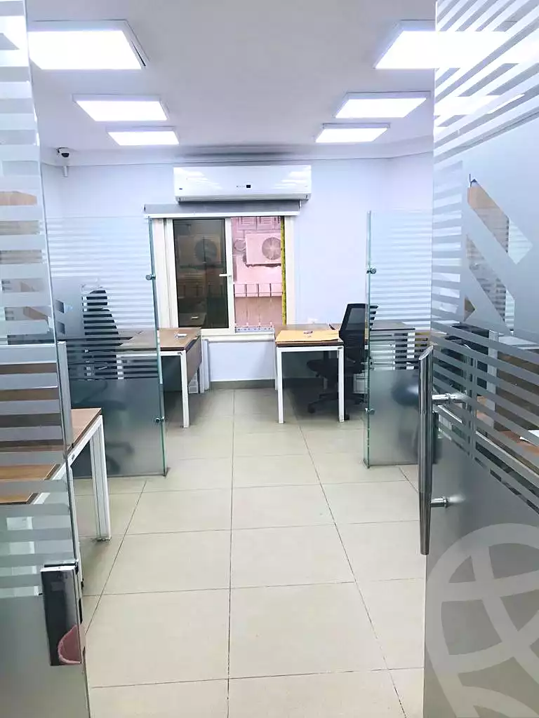 https://aqarmap.com.eg/en/listing/4169645-for-rent-cairo-el-maadi-sarayat-el-maadi-maadi-station-square