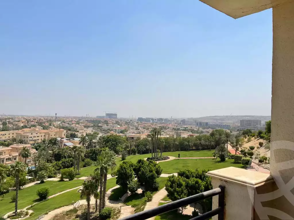 https://aqarmap.com.eg/ar/listing/4170233-for-sale-cairo-el-sheikh-zayed-city-compounds-in-sheikh-zayed-zayed-2000