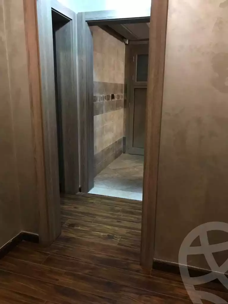 https://aqarmap.com.eg/en/listing/4173939-for-sale-cairo-6th-of-october-compound-eshraqah