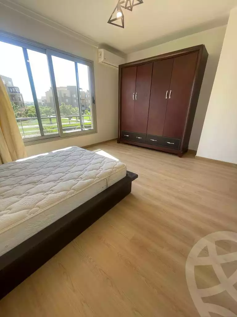 https://aqarmap.com.eg/ar/listing/4174957-for-rent-cairo-6th-of-october-compound-palm-parks
