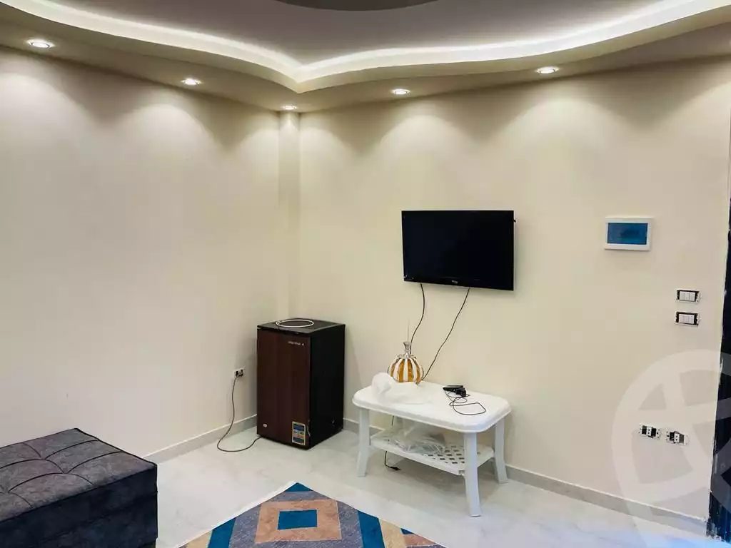 https://aqarmap.com.eg/ar/listing/4178681-for-rent-cairo-6th-of-october-compounds-dyr-2