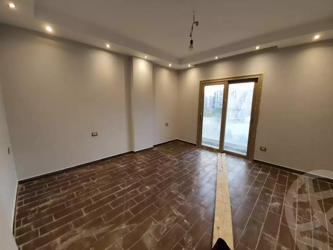 https://aqarmap.com.eg/ar/listing/4181213-for-rent-cairo-new-cairo-compounds-moon-valley