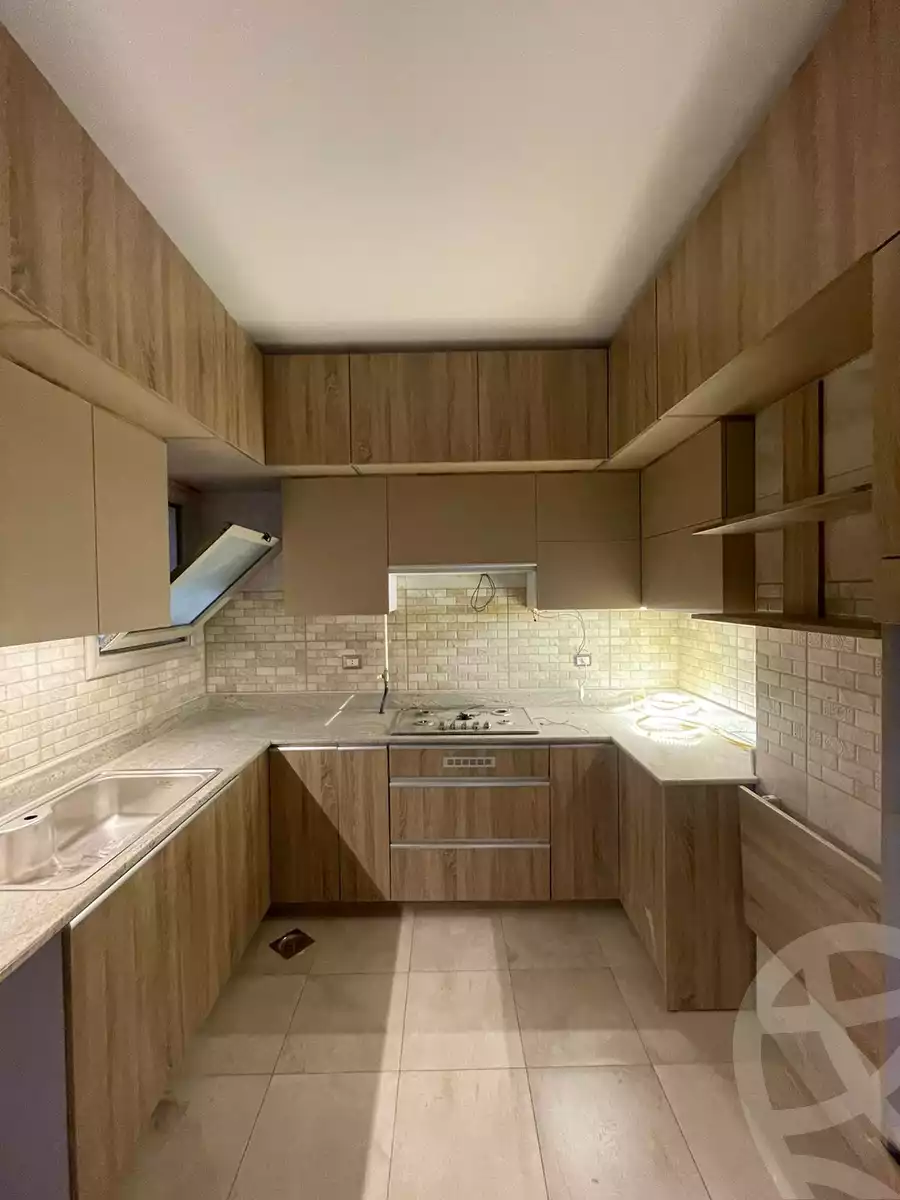 https://aqarmap.com.eg/ar/listing/4181213-for-rent-cairo-new-cairo-compounds-moon-valley