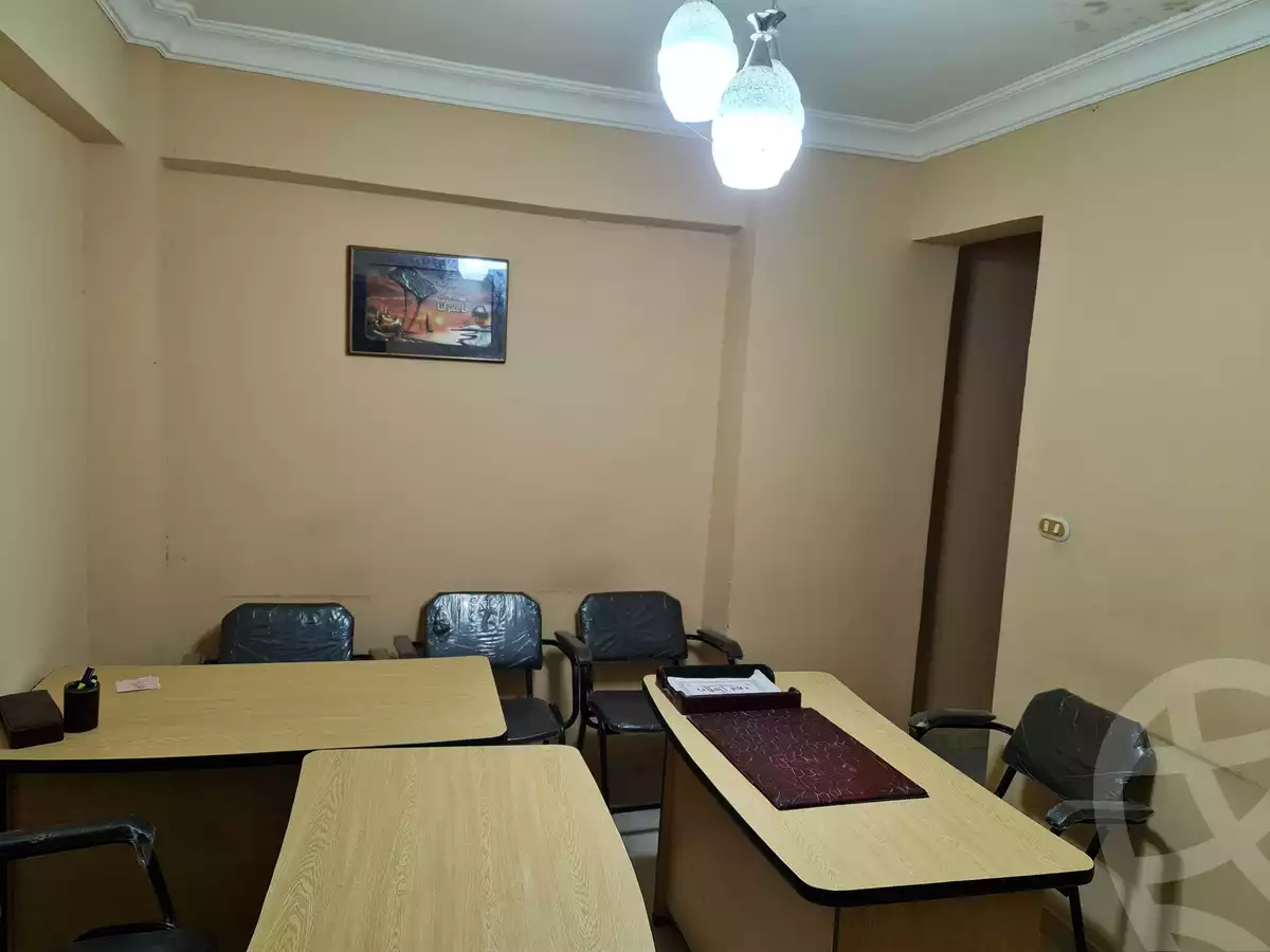 https://aqarmap.com.eg/ar/listing/4185109-for-sale-alexandria-moharram-bey-moharram-bek-st