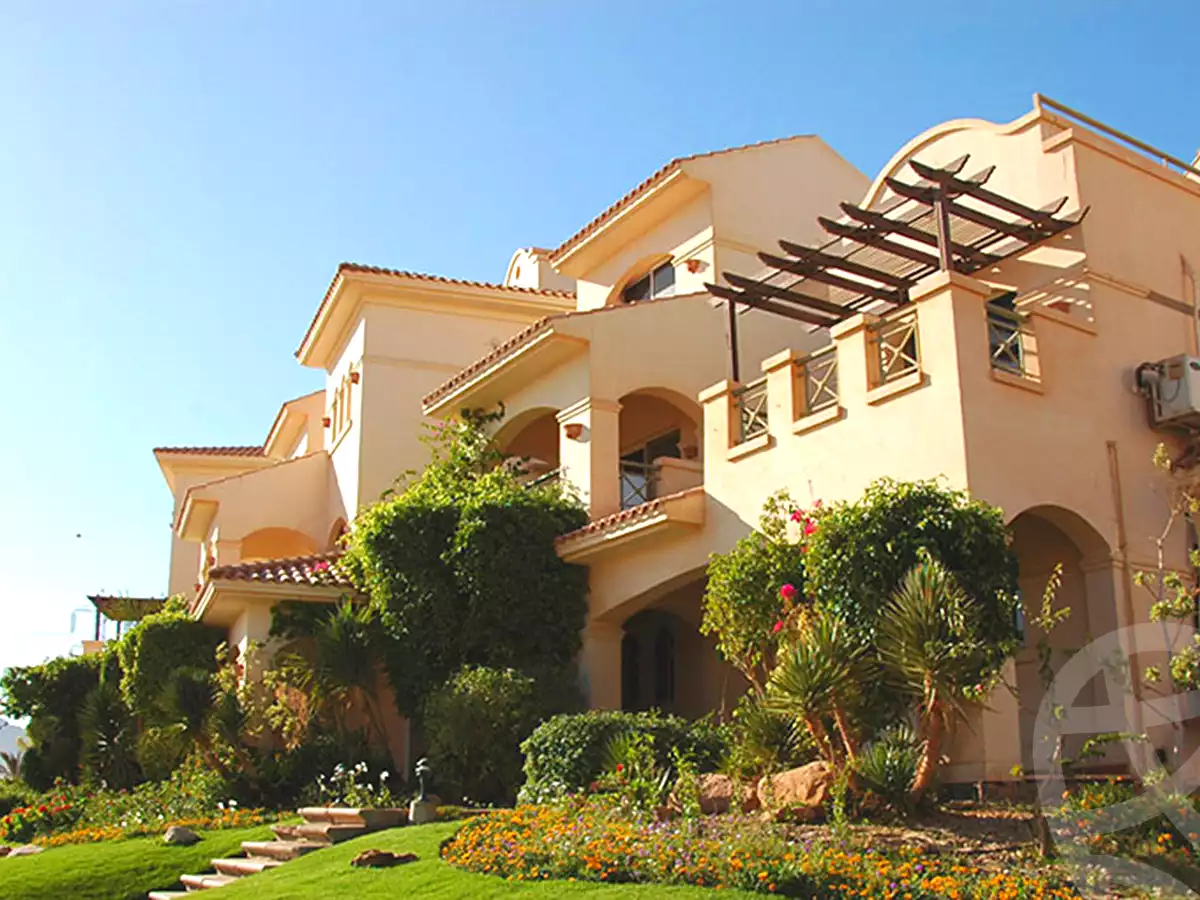https://aqarmap.com.eg/ar/listing/4112184-projects-la-vista1