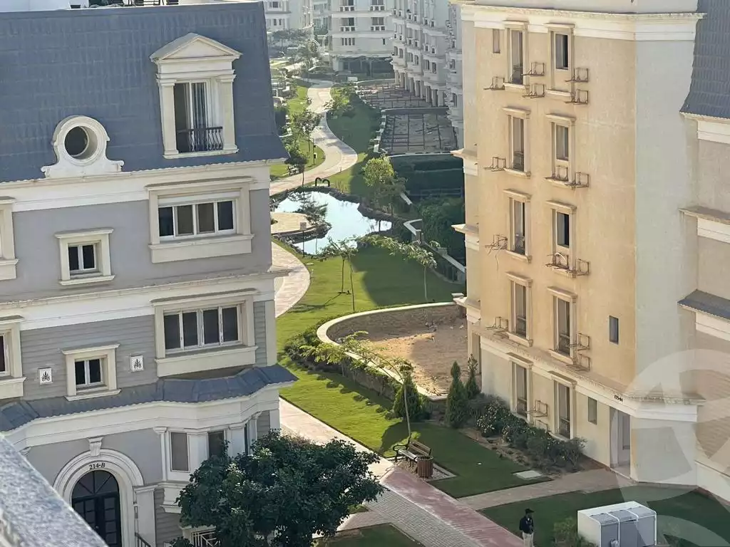 https://aqarmap.com.eg/en/listing/4187849-for-sale-cairo-new-cairo-compounds-mountain-view-hyde-park