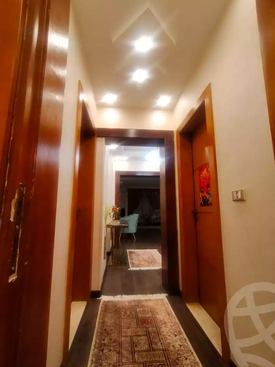 https://aqarmap.com.eg/en/listing/4188859-for-sale-cairo-el-sheikh-zayed-city-compounds-greens
