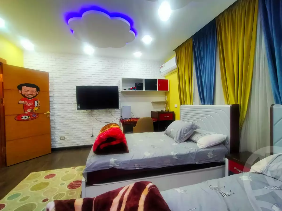 https://aqarmap.com.eg/en/listing/4188859-for-sale-cairo-el-sheikh-zayed-city-compounds-greens