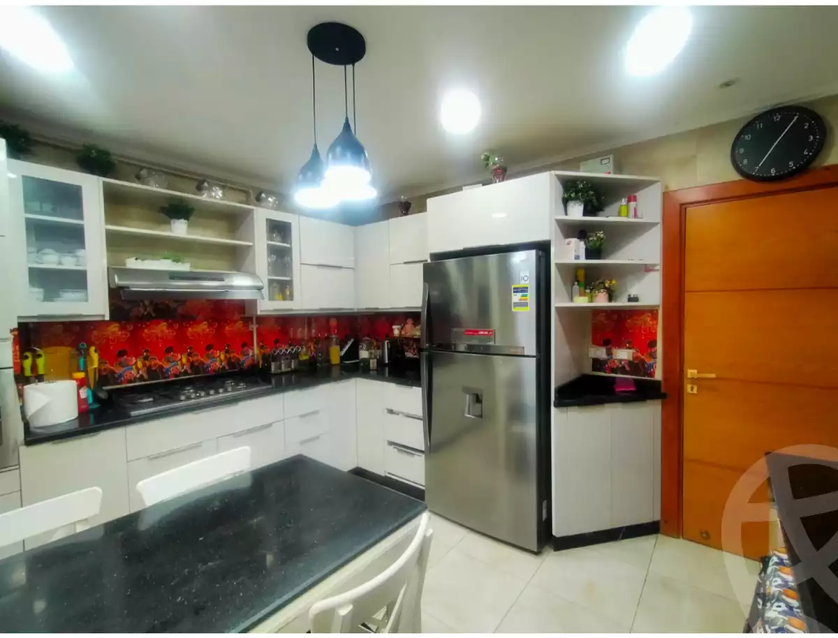https://aqarmap.com.eg/en/listing/4188859-for-sale-cairo-el-sheikh-zayed-city-compounds-greens
