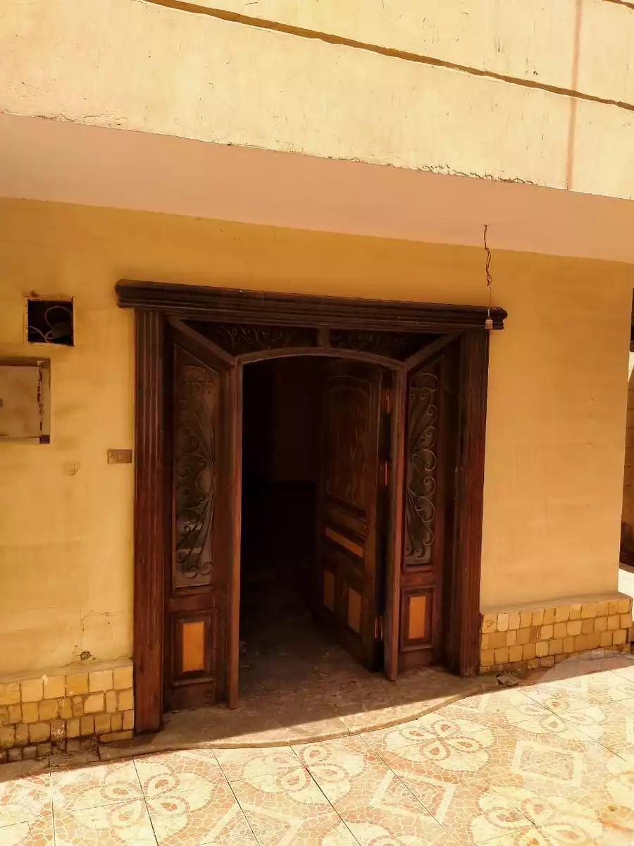 https://aqarmap.com.eg/en/listing/4189720-for-sale-cairo-cairo-hdyq-lhrm-lmntqh-l