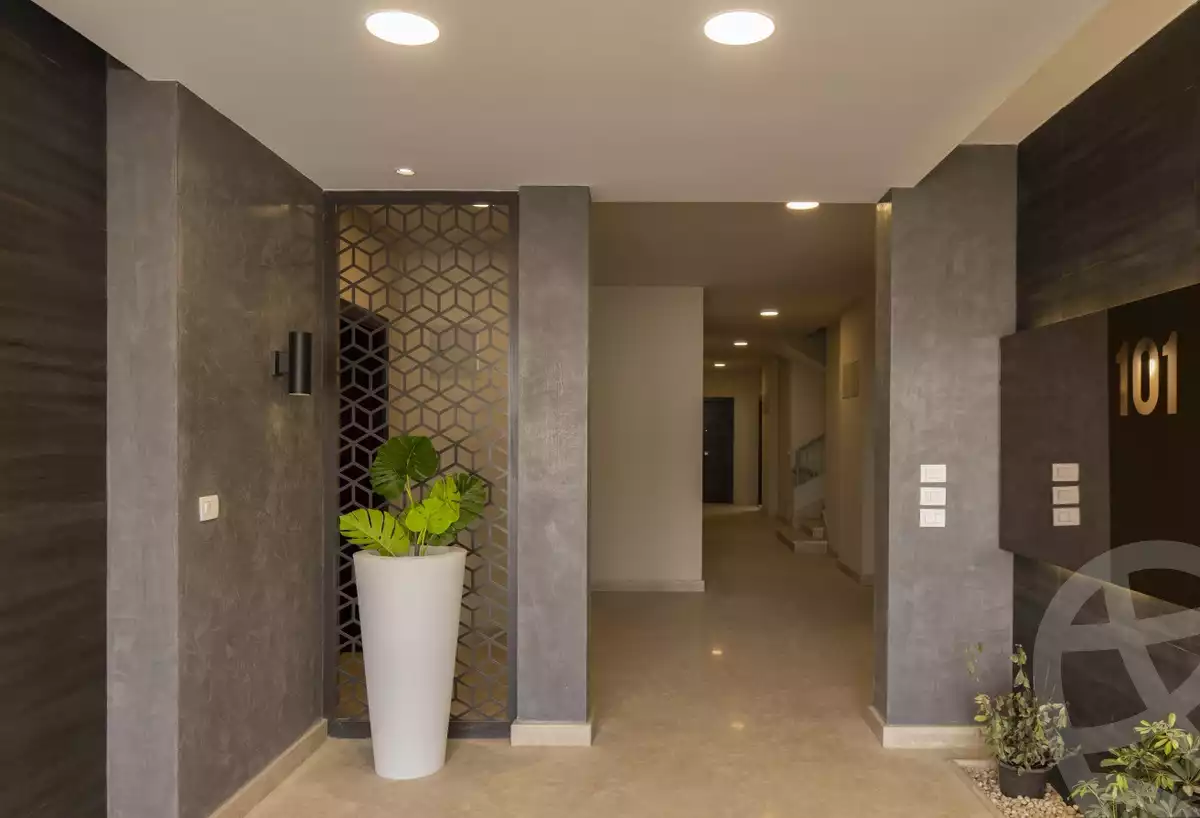 https://aqarmap.com.eg/en/listing/4194176-for-sale-cairo-new-cairo-compounds-the-address-east