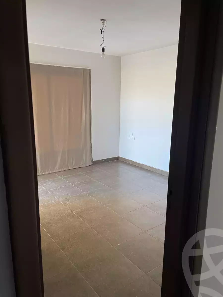 https://aqarmap.com.eg/en/listing/4145910-for-rent-cairo-new-cairo-compounds-hyde-park