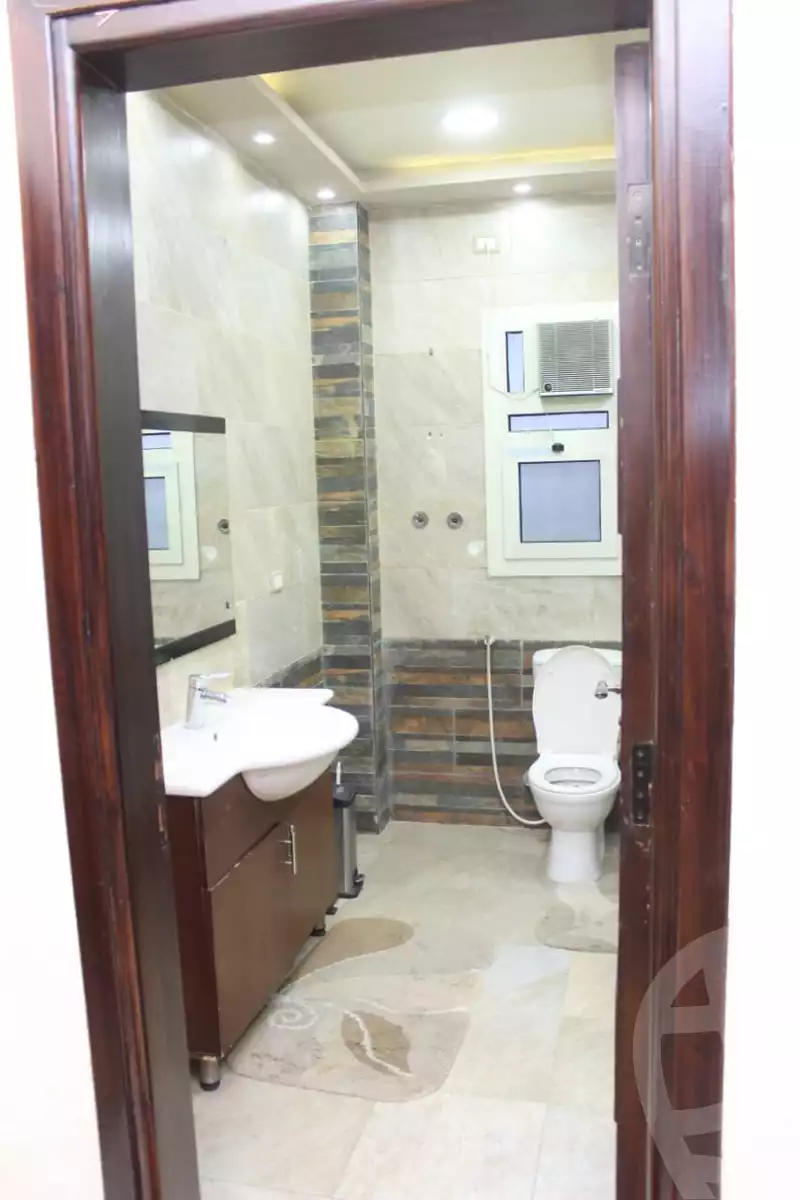 https://aqarmap.com.eg/en/listing/4196369-for-rent-cairo-new-cairo-compounds-flowers-park