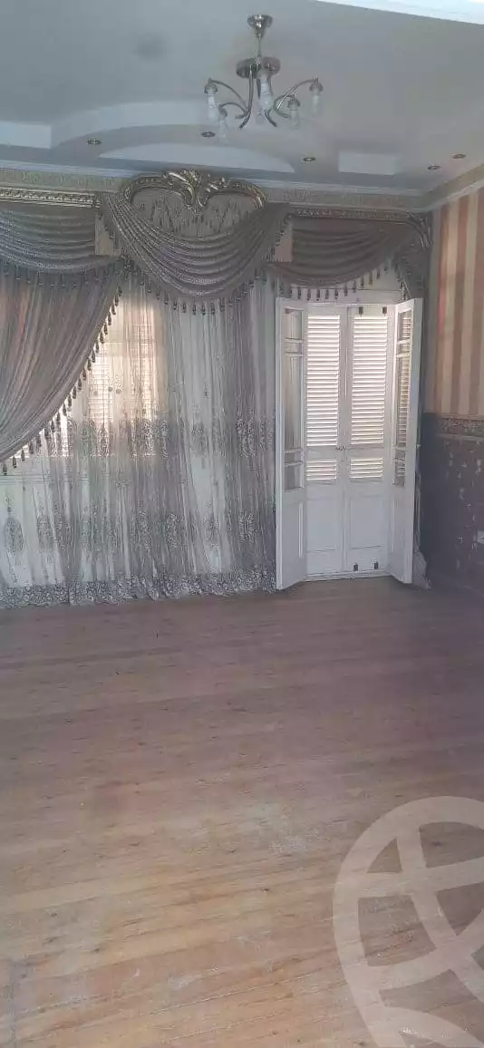 https://aqarmap.com.eg/en/listing/4197582-for-sale-alexandria-lauran-shr-srhnk